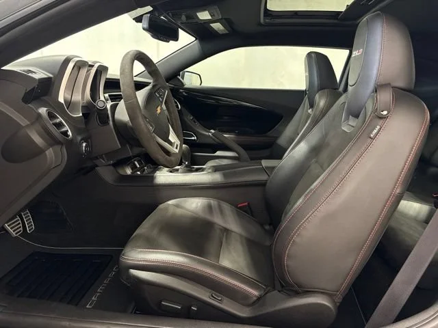 Used 2012 Ashen Gray Metallic Chevrolet ZL1 image 18