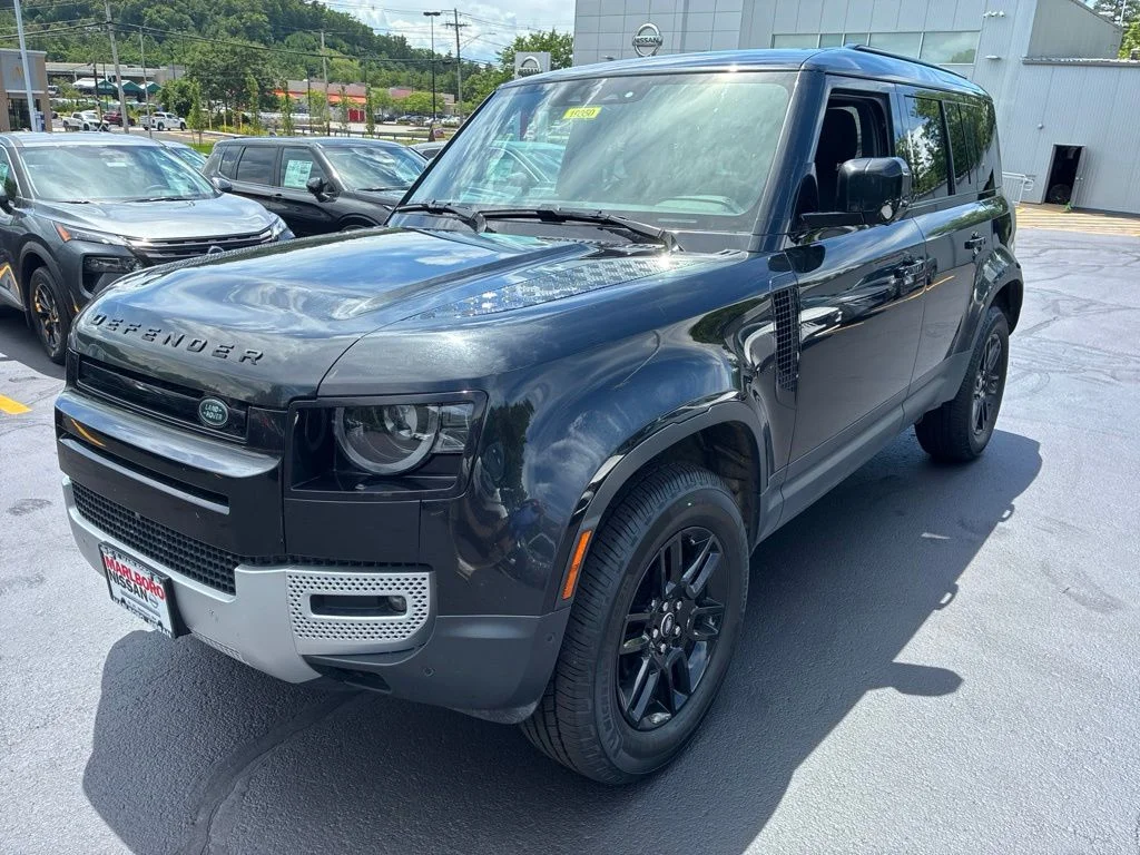 Used 2025 Black Land Rover S image 3