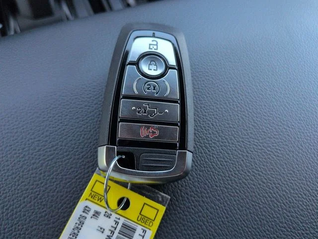 New 2026 Agate Black Metallic Ford Tremor® image 29