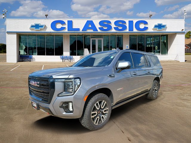 2021 GMC Yukon XL AT4 - Photo 3