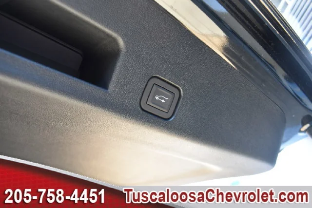 New 2026 Mosaic Black Metallic Chevrolet Z71 image 9