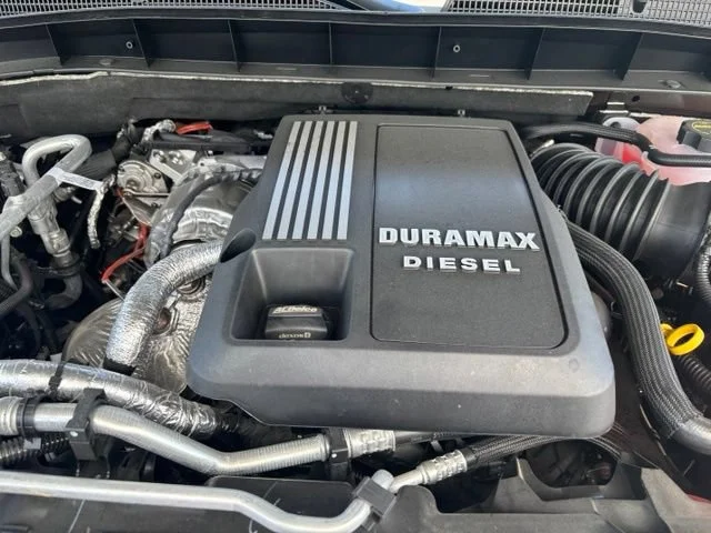 New 2026 Summit White GMC Elevation image 27
