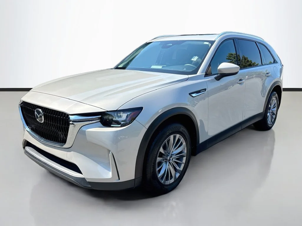 Certified Used 2024 Platinum Mazda Preferred image 3