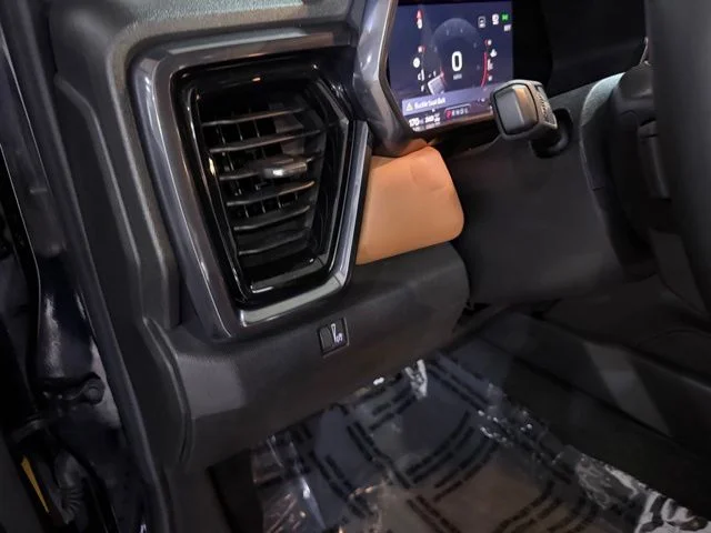 Used 2023 Onyx Black GMC AT4 image 13