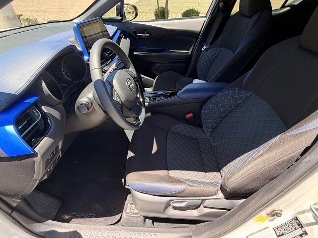 Used 2021 White Toyota XLE image 9
