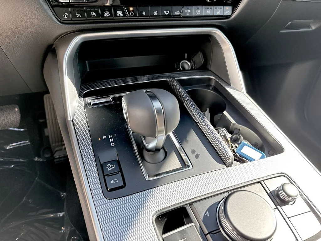 New 2026 Platinum Mazda 3.3 Turbo Premium Plus AWD image 53