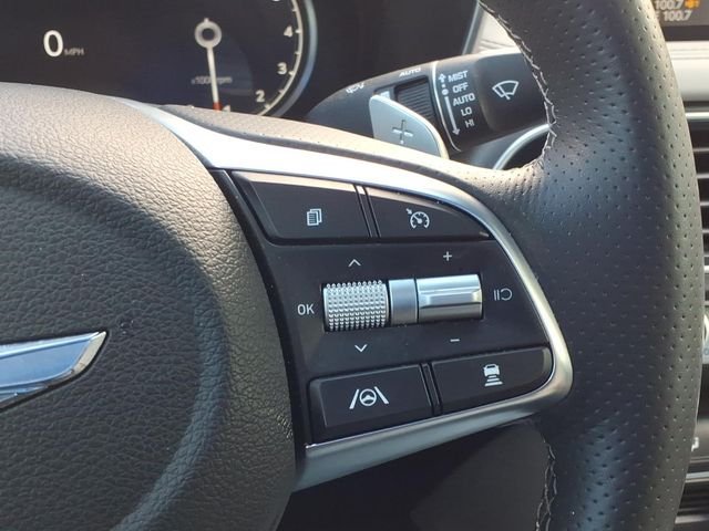 Used 2023 White Genesis 2.0T image 22