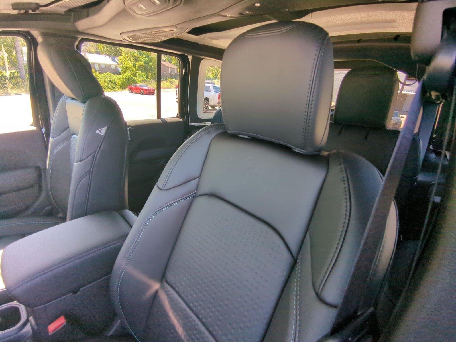 New 2027 Black Clear-Coat Paint Jeep Rewind image 10