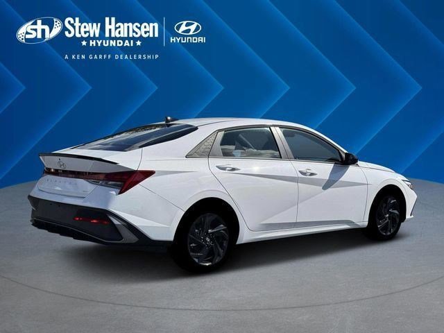 New 2026 Serenity White Hyundai SEL Sport image 9