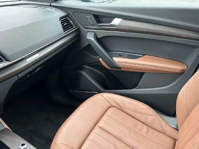 Used 2023 Daytona Gray Audi S line Premium Plus image 33
