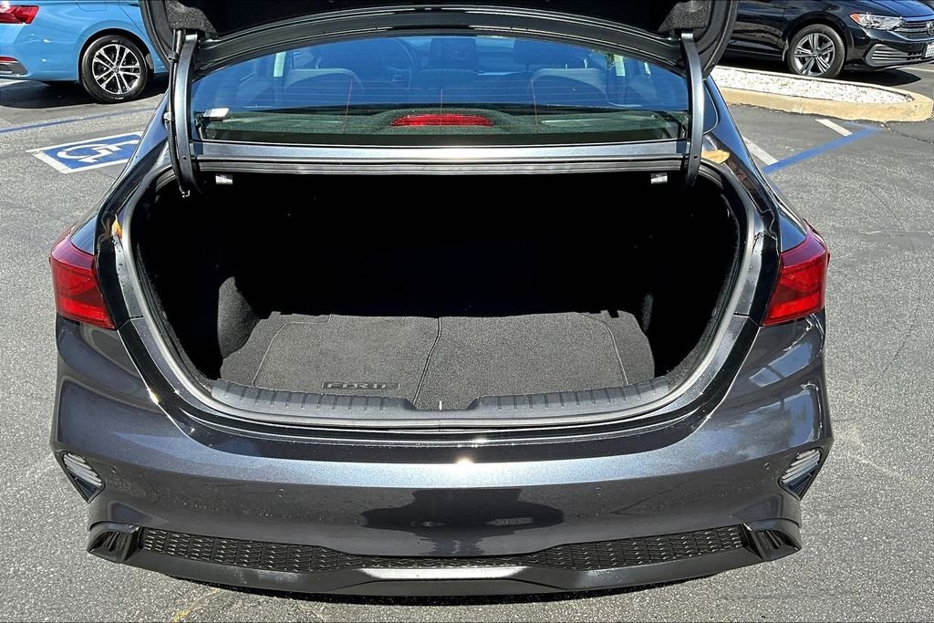 Used 2023 Gray Kia LXS image 25