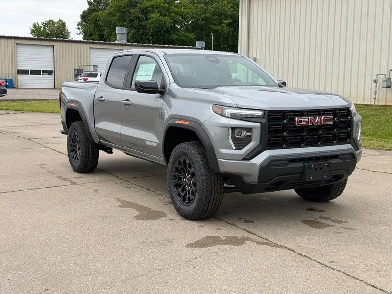 2026 GMC Canyon 2WD Elevation Crew Cab Short Box's photo