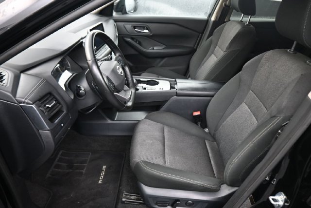 Used 2025 Black Nissan SV image 22