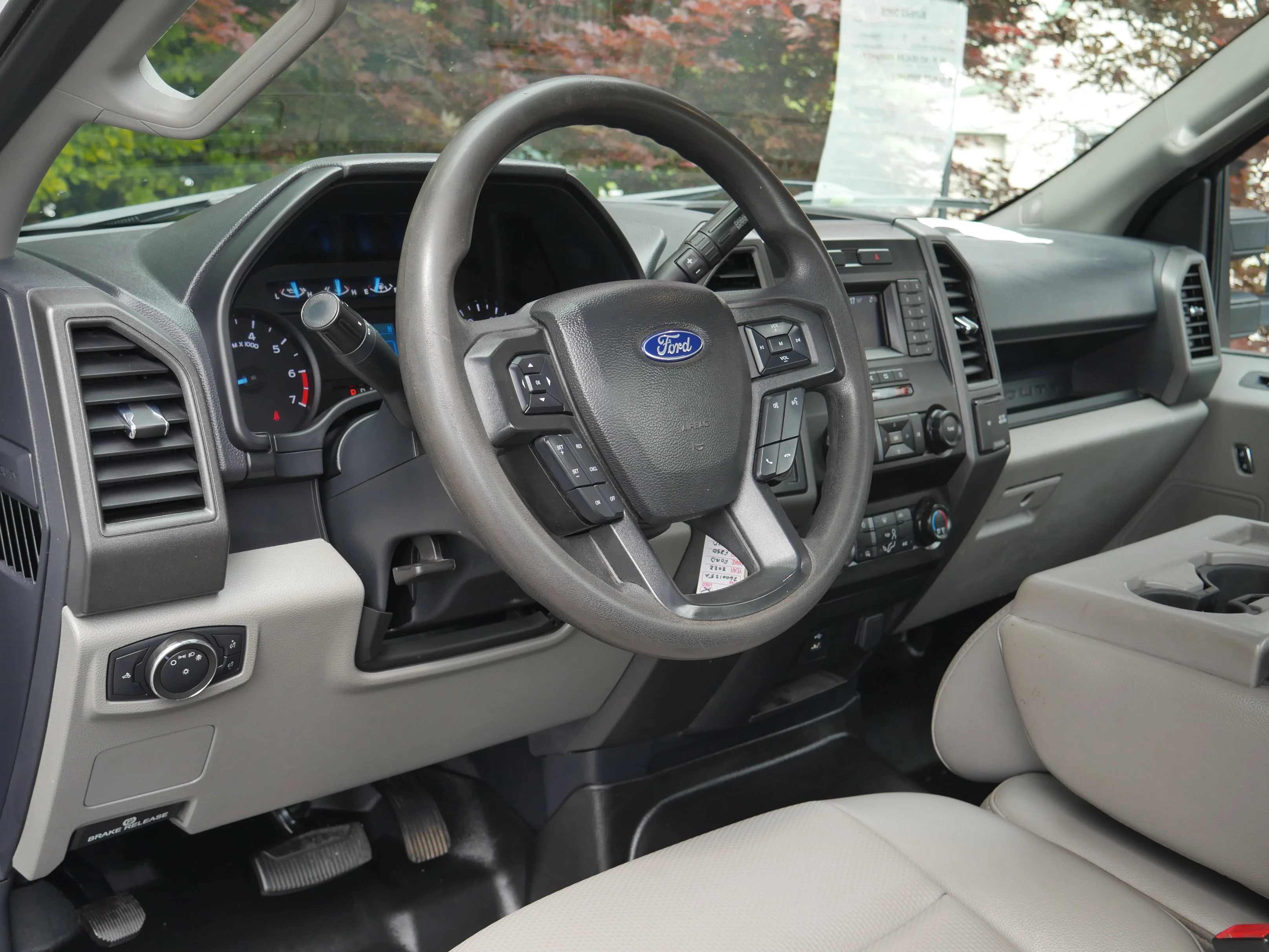 Certified Used 2022 Oxford White Ford XL image 4
