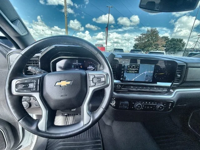 2025 Chevrolet Silverado 2500HD LT - Photo 11