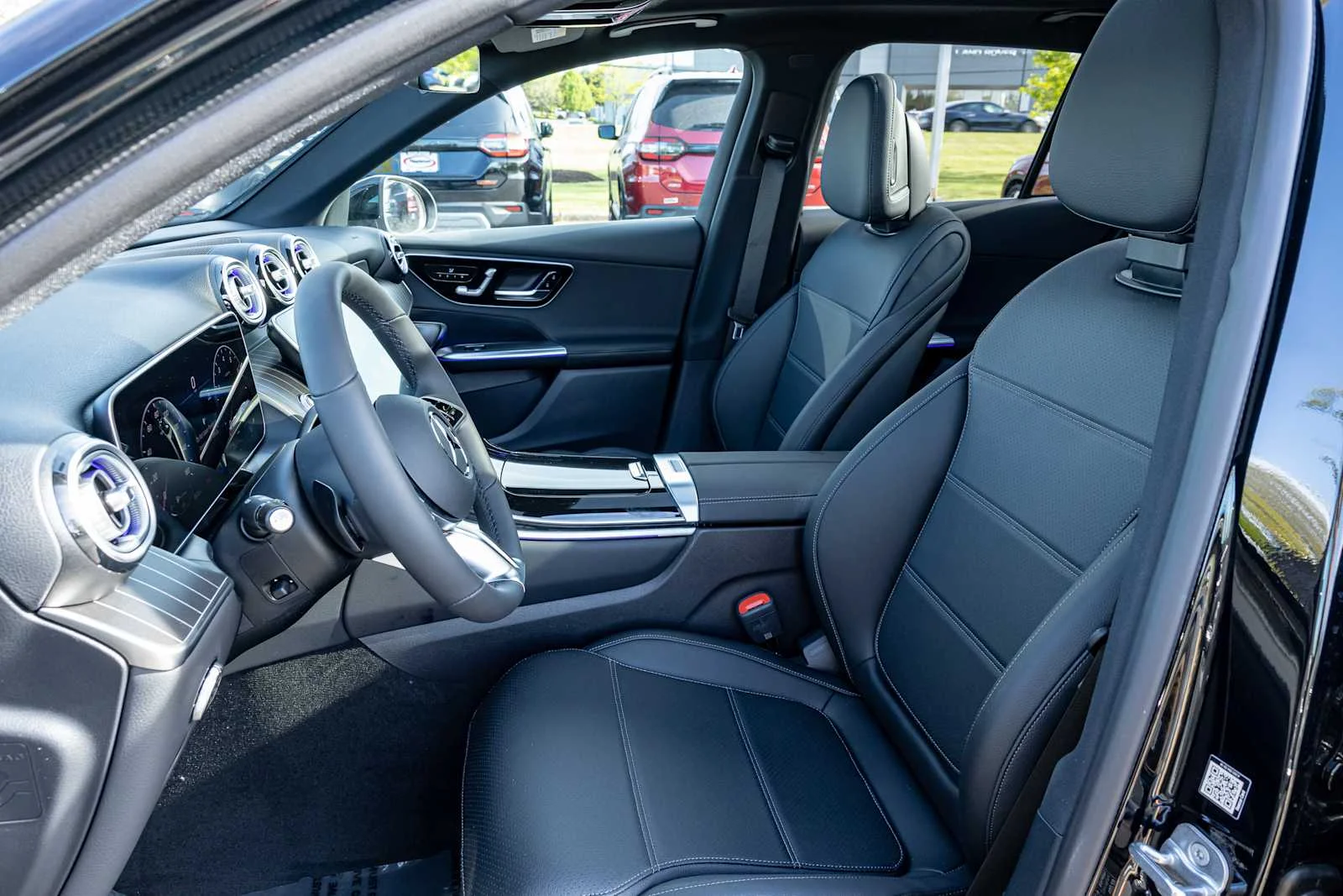 New 2026 BLACK Mercedes-Benz GLC 300 image 23