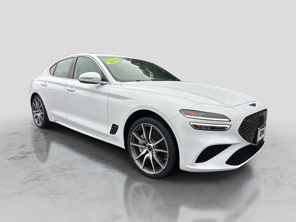 Used 2025 White Genesis 2.5T image 7