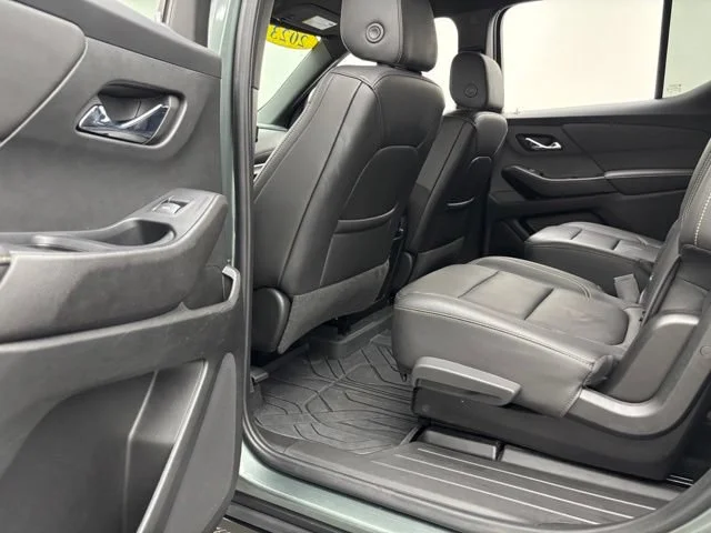 Used 2023 Silver Sage Metallic Chevrolet LT Leather image 36