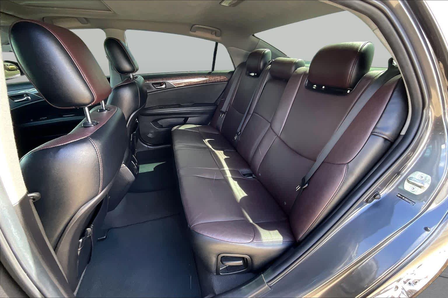 Used 2012 Magnetic Gray Metallic Toyota Limited image 18