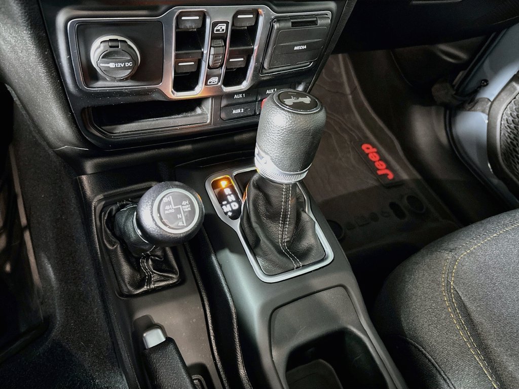 Used 2024 Gray Jeep Sport S 4xe image 18
