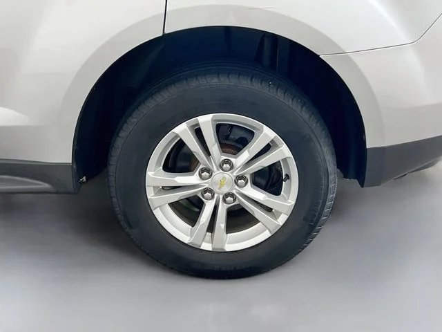 Used 2013 Silver Chevrolet LS image 30