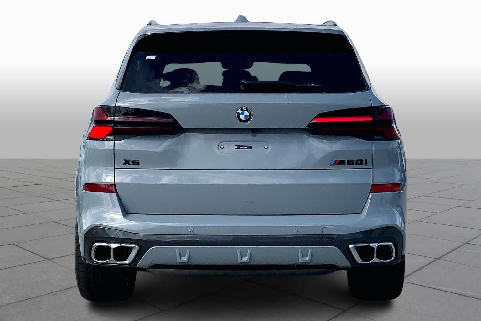Used 2026 Brooklyn Grey Metallic BMW M60i image 4