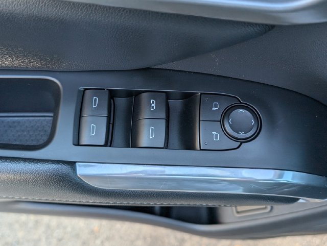 2024 Chevrolet Traverse 2LT - Photo 17