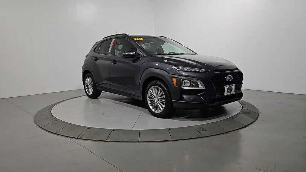 Used 2019 Gray Hyundai SEL image 8