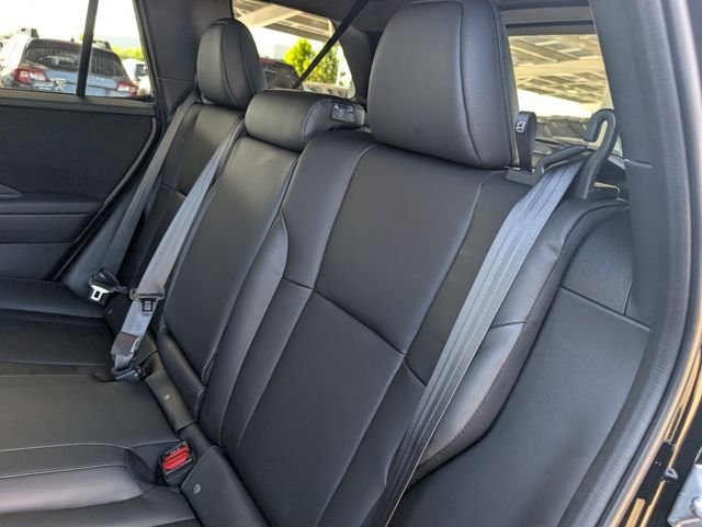 New 2026 CRYSTAL BLACK SILICA Subaru Premium image 20