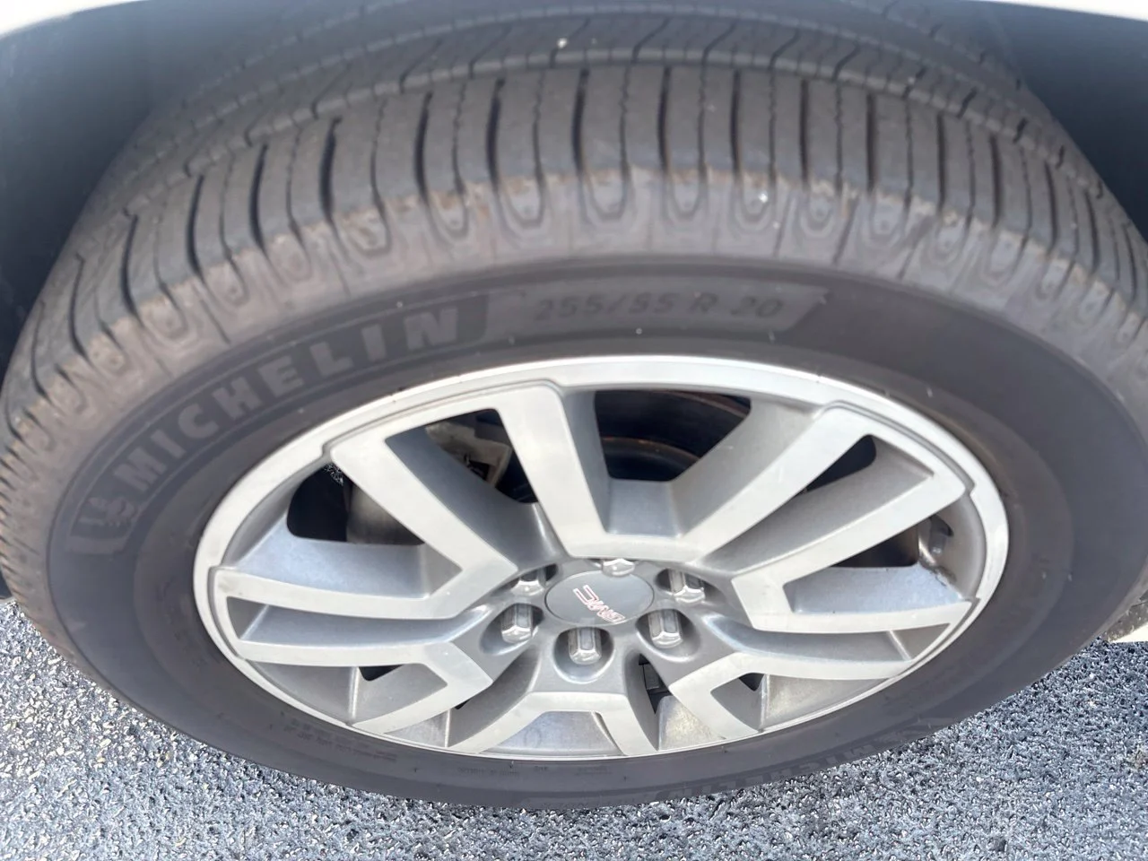 Used 2014 White GMC Denali image 3
