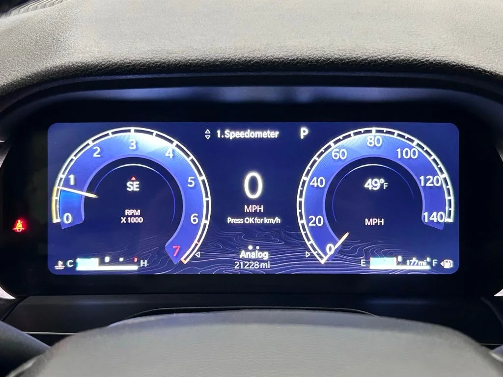 Used 2024 Red Jeep Laredo X image 21