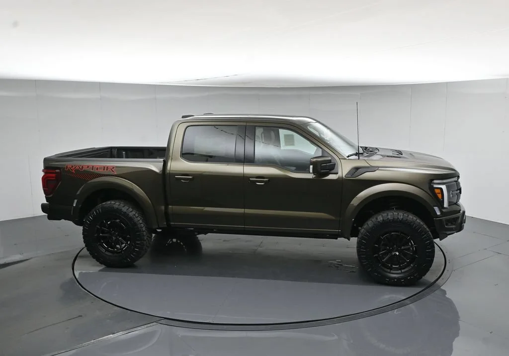 New 2026 Shelter Green Ford Raptor image 56