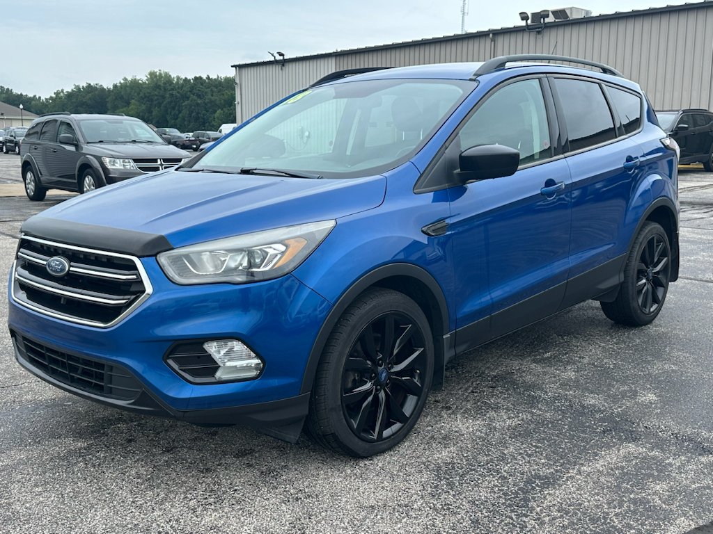 Used 2018 Blue Lightning Ford SE image 1