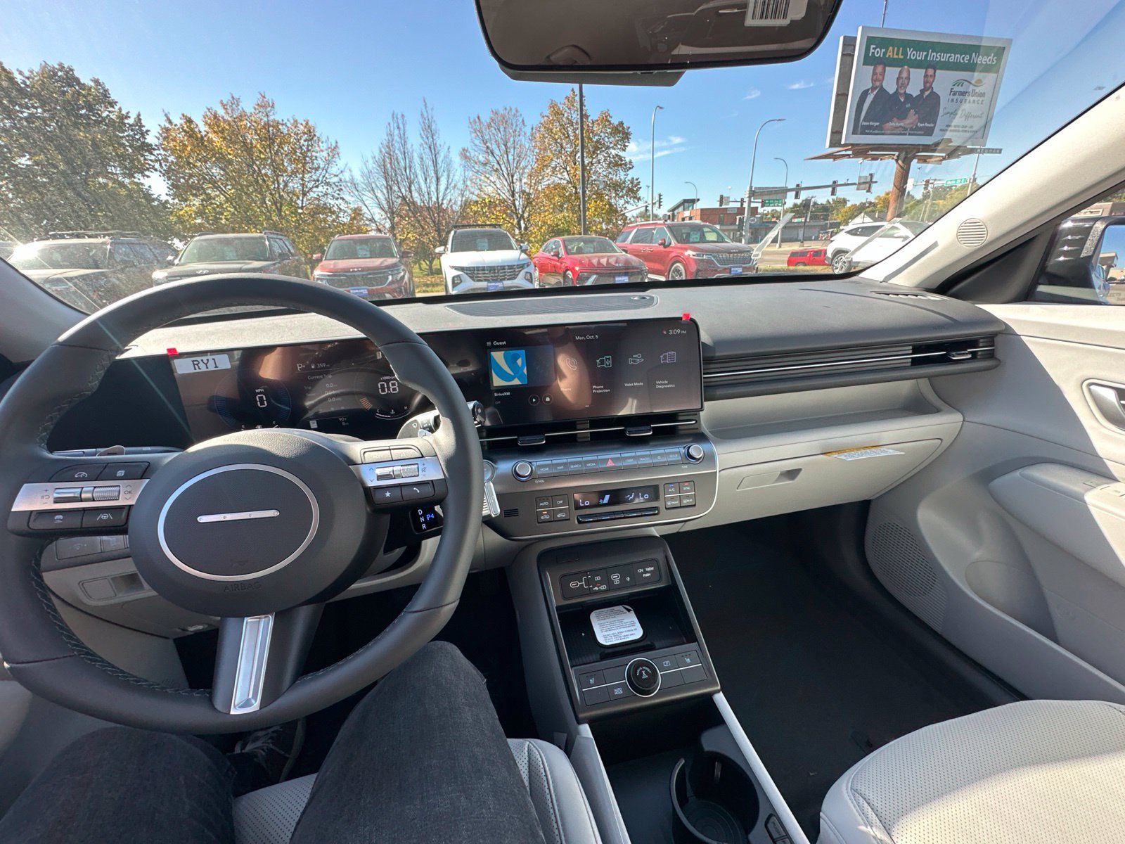 New 2027 White Hyundai SEL Premium AWD image 30