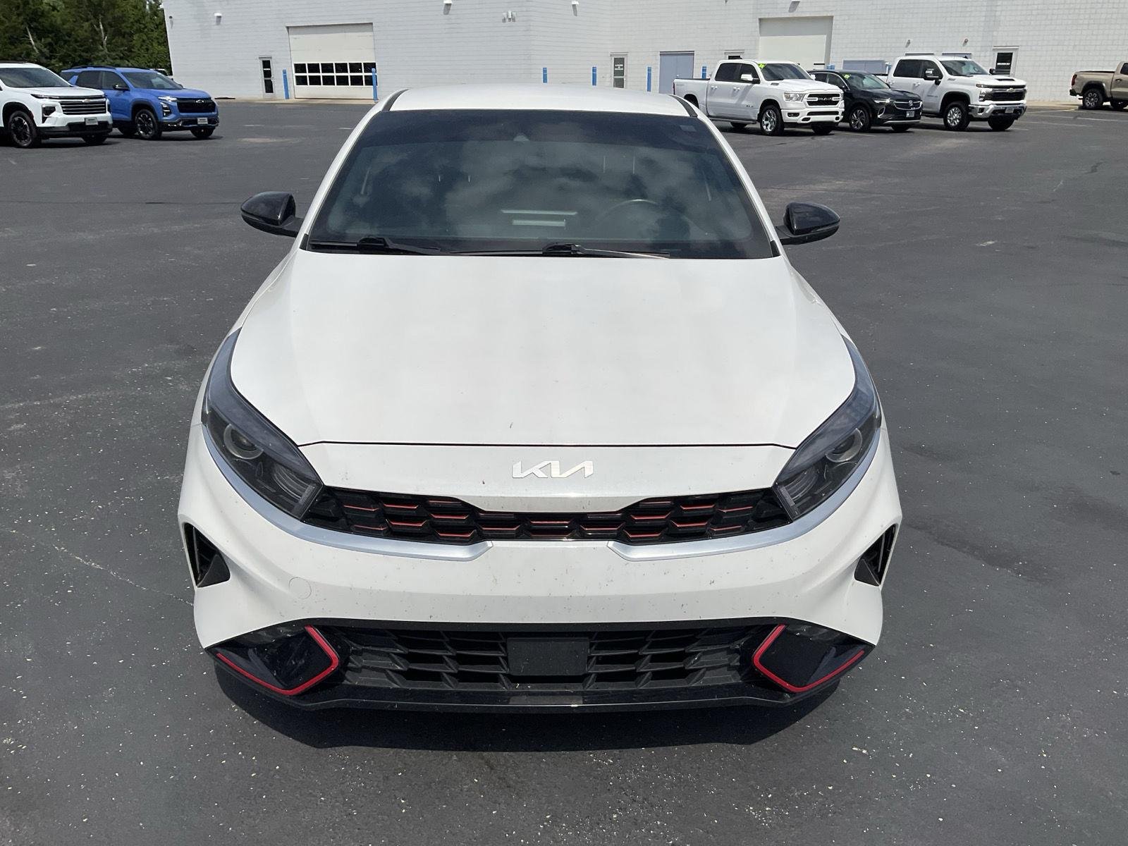 Used 2024 Snow White Pearl Kia GT-Line image 2