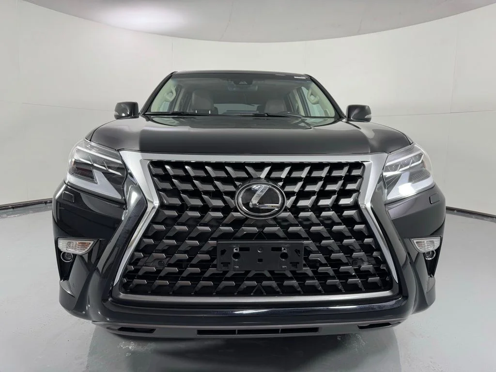 Used 2023 Onyx Black Lexus 460 image 2