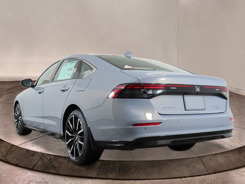 New 2026 Urban Gray Pearl Honda Touring image 3