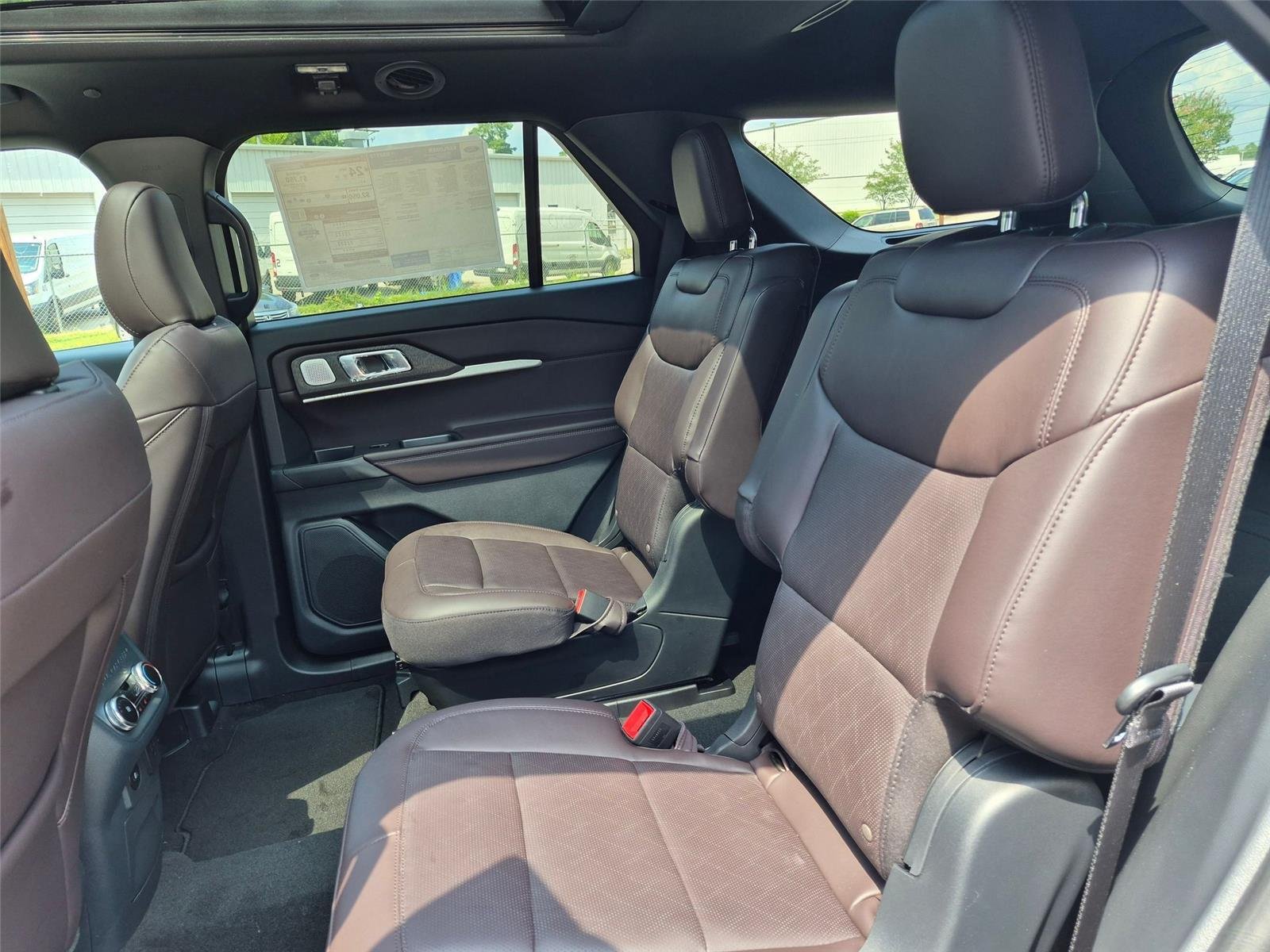 New 2026 Carbonized Gray Metallic Ford Platinum™ image 26