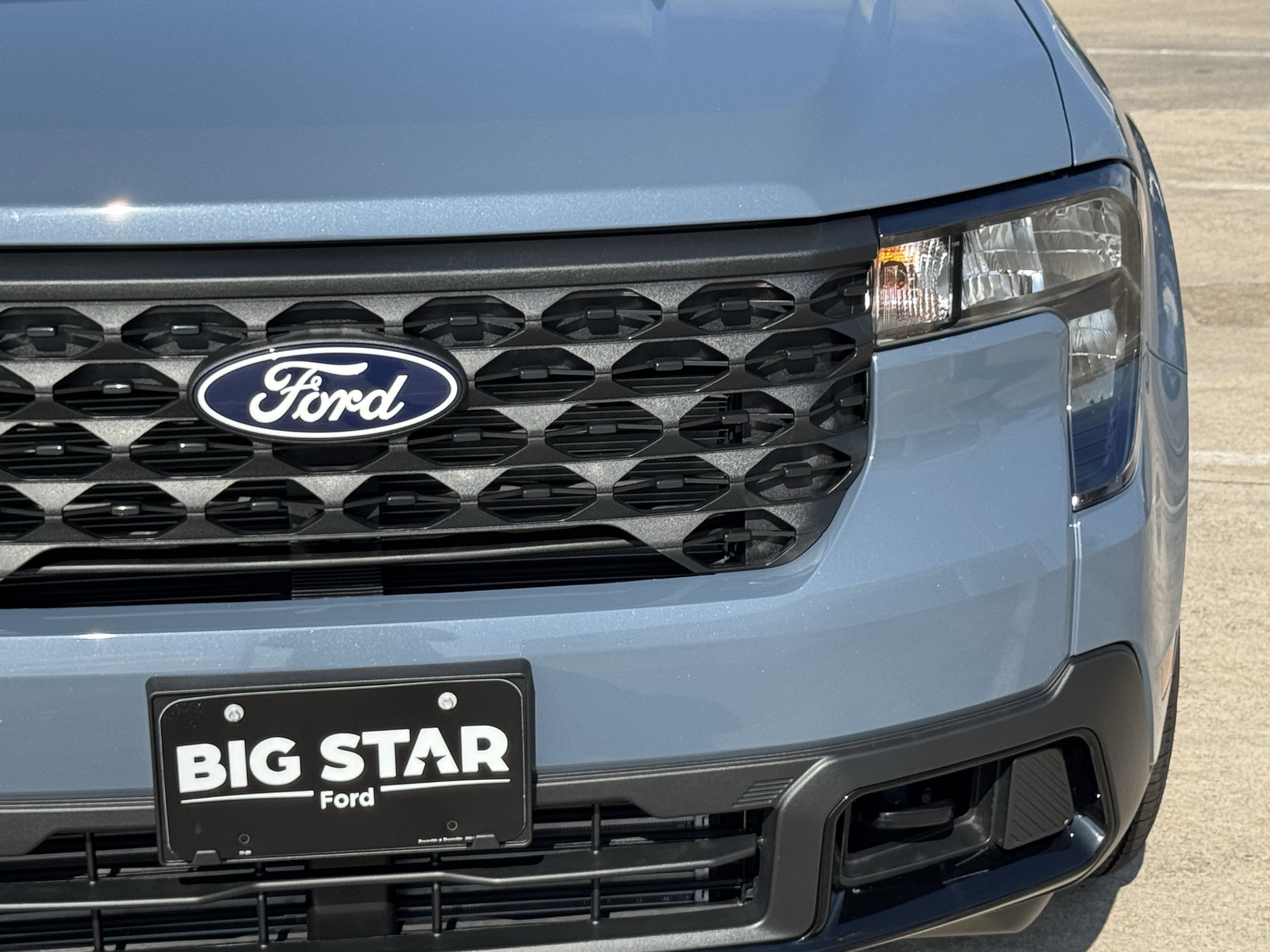 New 2026 Azure Gray Metallic Tri-Coat Ford XLT image 4
