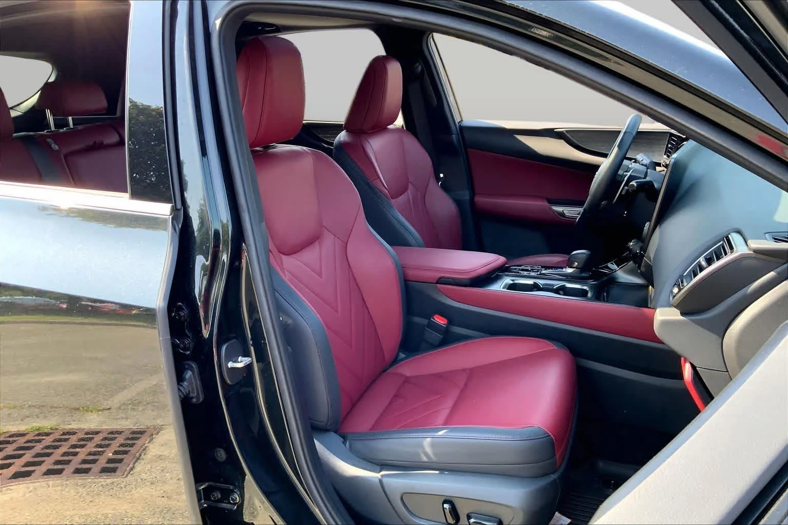 Certified Used 2024 Caviar Lexus Luxury image 9