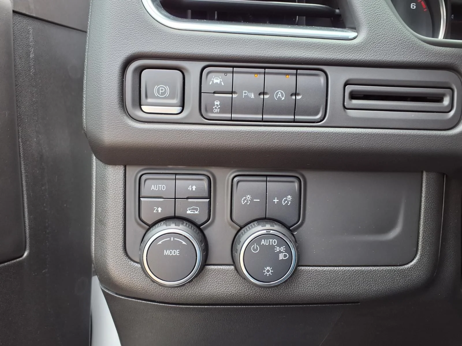 Used 2023 White Chevrolet LS image 20