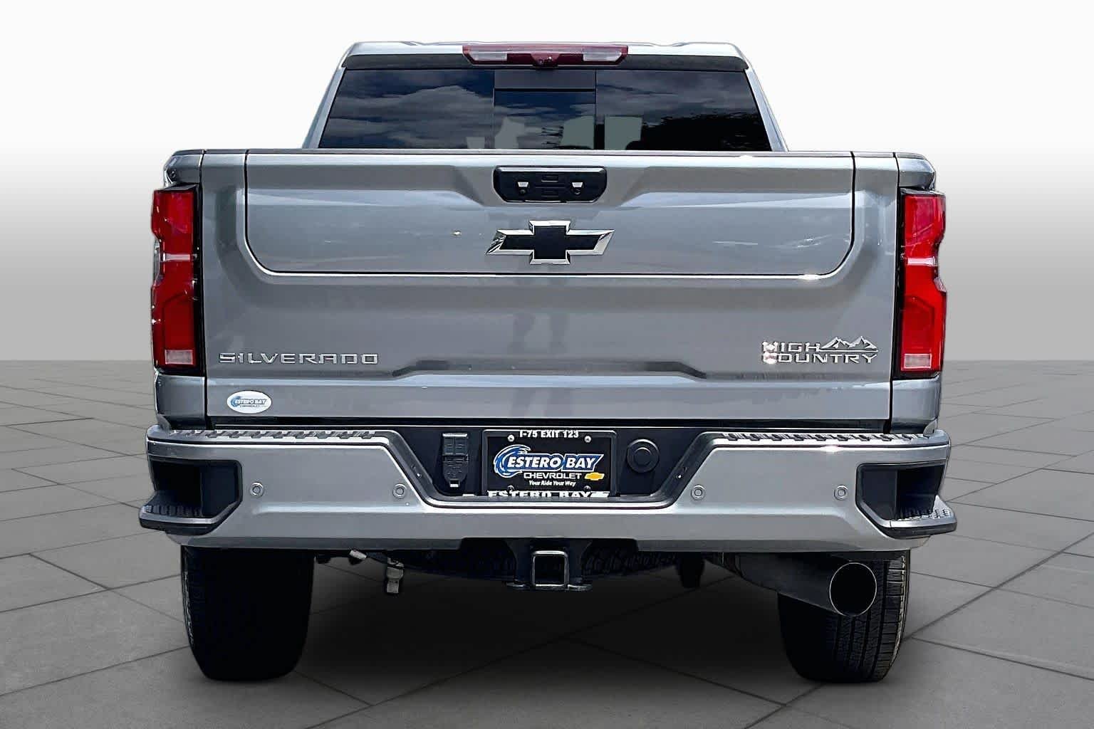 Used 2025 Sterling Gray Metallic Chevrolet High Country image 5