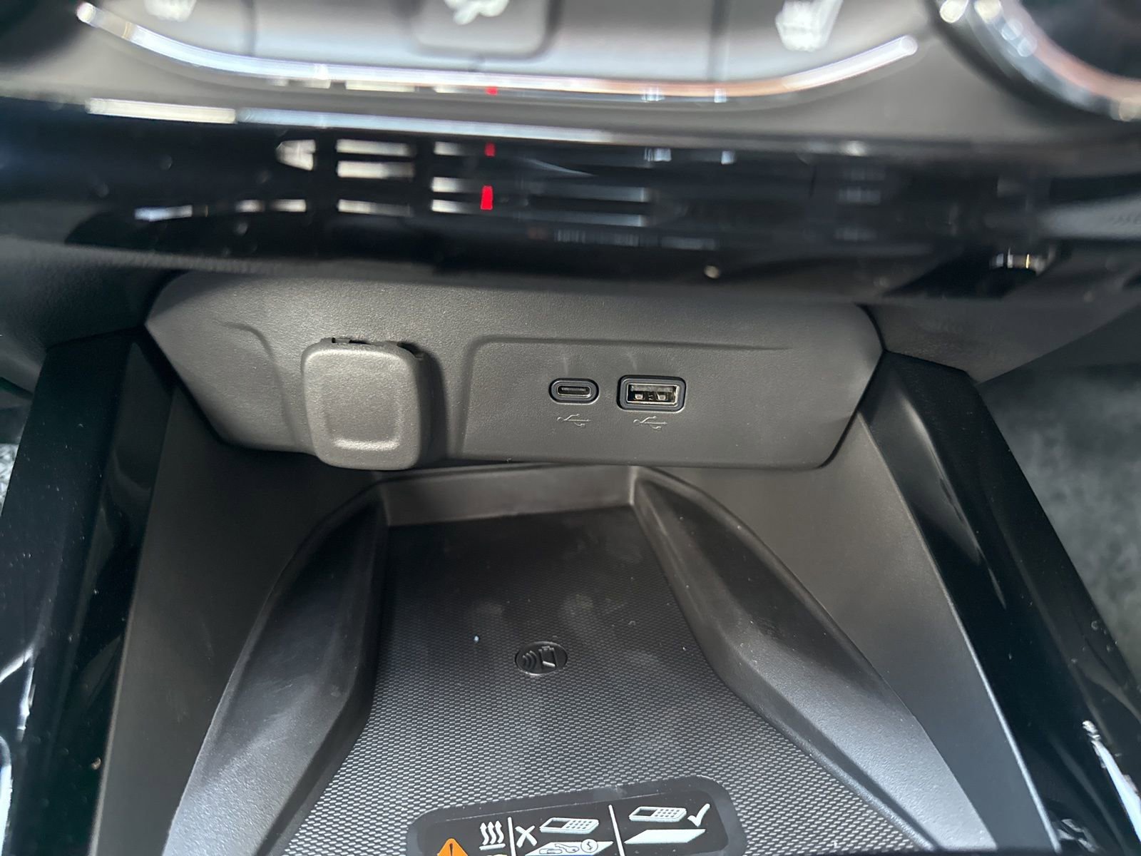 New 2026 Summit White Chevrolet LT with Sunroof Package - Driver Confidence Package - Convenience Package image 22