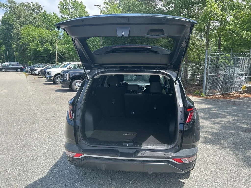 Used 2022 Black Hyundai SEL image 29