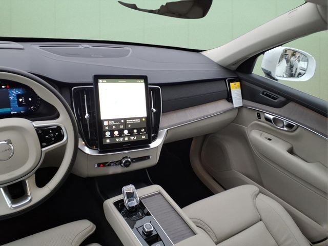 New 2026 Crystal White Volvo Ultra image 14