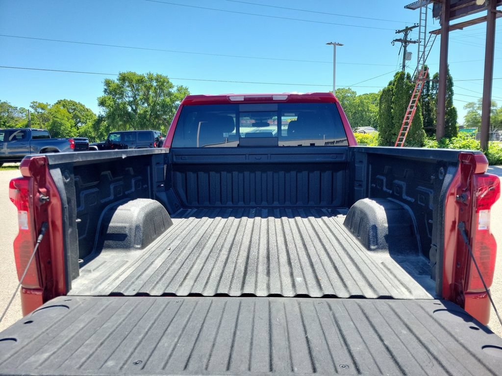 Used 2023 Radiant Red Tintcoat Chevrolet LT image 9