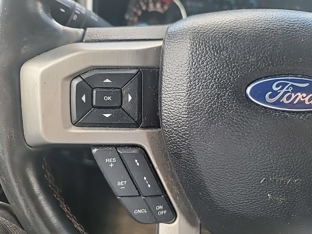 Used 2020  Ford XL image 28