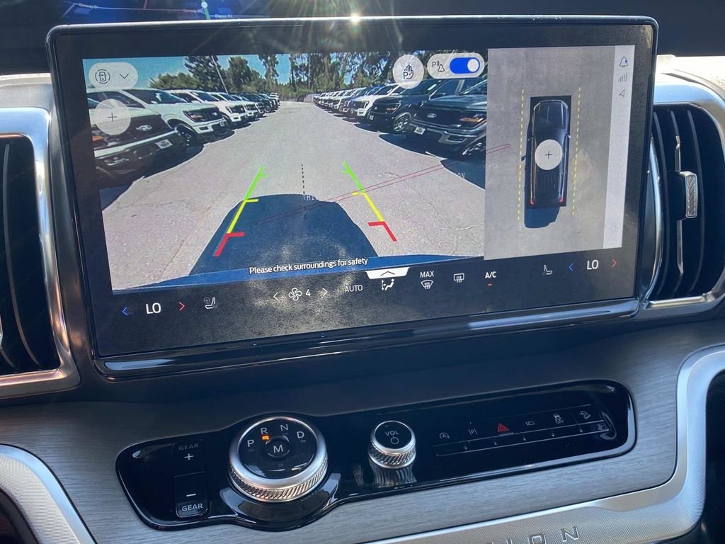 New 2026 Glacier Gray Metallic Tri-Coat Ford MAX Platinum® image 17