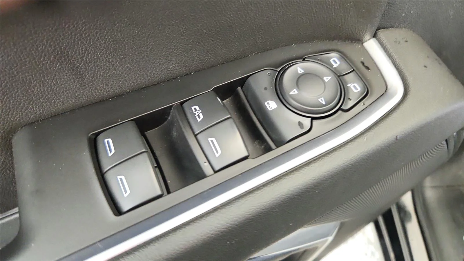 Used 2022 Black Chevrolet LT (2FL) image 29
