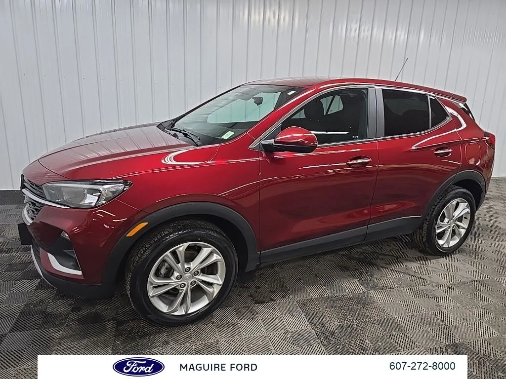 Used 2023 Red Buick Preferred image 7